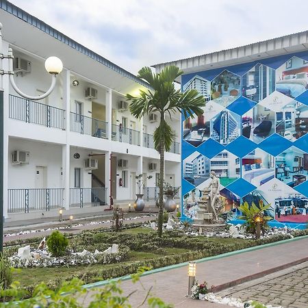 Hotel La Falaise Bonanjo ドゥアラ エクステリア 写真