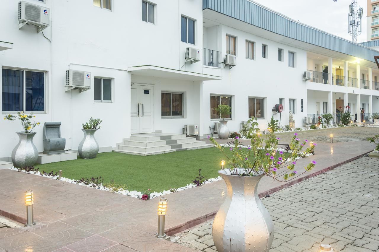 Hotel La Falaise Bonanjo ドゥアラ エクステリア 写真