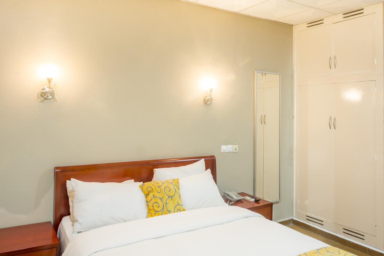 Hotel La Falaise Bonanjo ドゥアラ エクステリア 写真