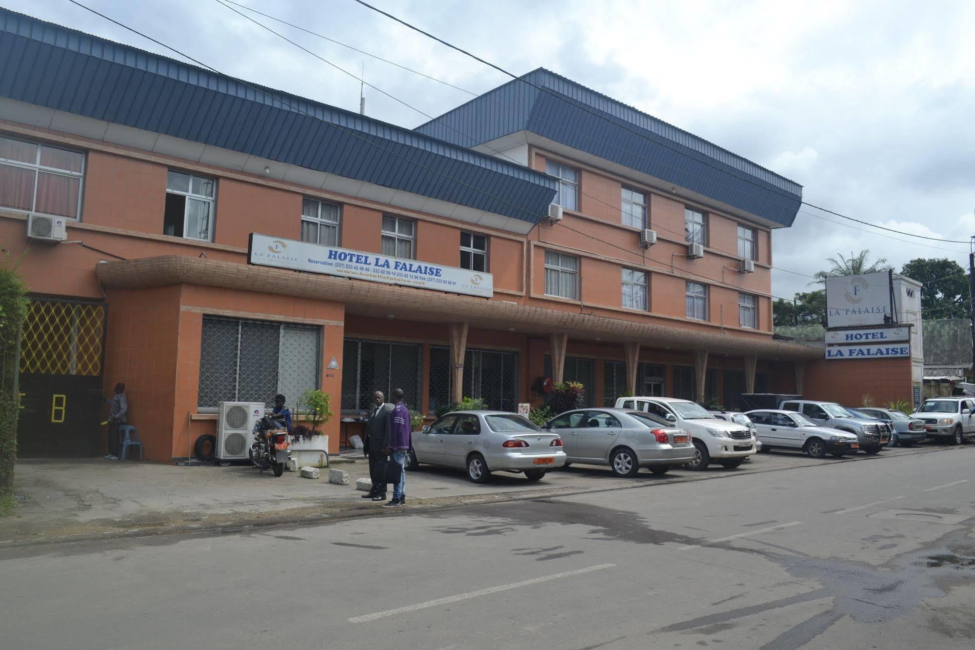 Hotel La Falaise Bonanjo ドゥアラ エクステリア 写真